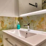 - Haus D, App 0d0502